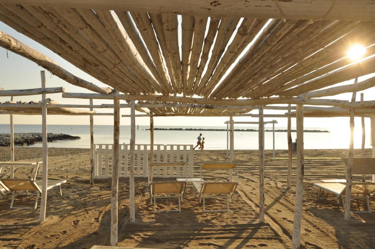 Ca' Barbona Acomodação com café da manhã Lido di Classe Exterior foto